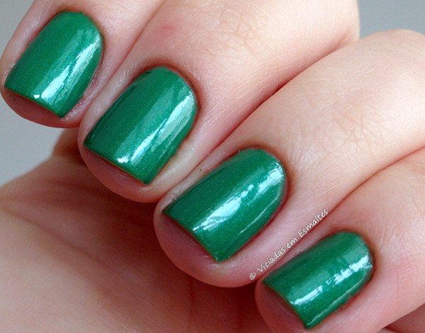 Esmalte Sally Hansen Going Green 430 Hard as Nails