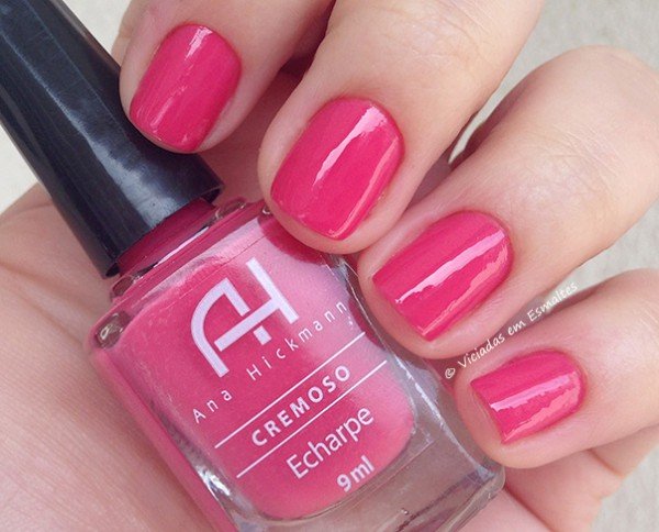 Unhas com Esmalte Ana Hickmann Echarpe