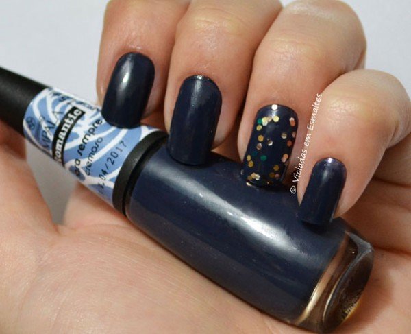 Unhas com Esmaltes Impala Romantic
