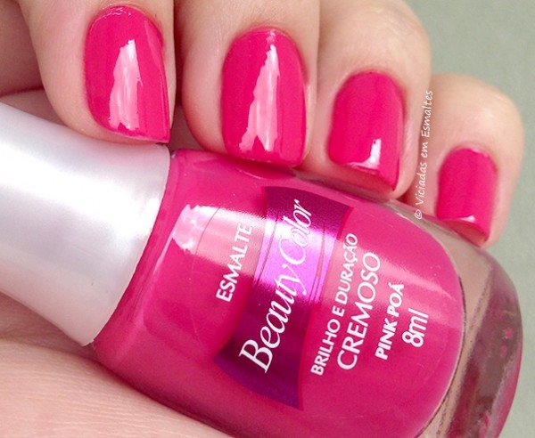Unhas com Esmalte Beauty Color Pink Poá