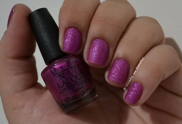 Unhas com Esmalte OPI Samba-Dy Loves Purple