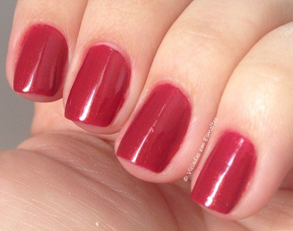 Unhas com  Esmalte Ana Hickmann Arrepio