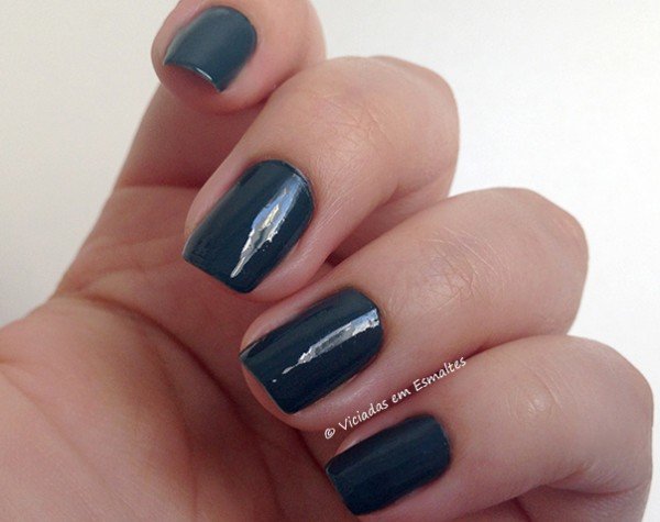 Unhas com Esmalte Sereno Ana Hickmann