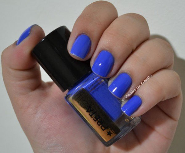 Unhas com Esmalte Preta Gil Medida Certa