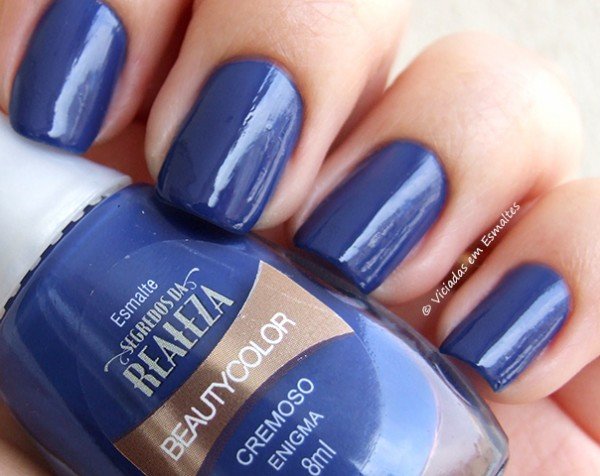 Unhas com Esmalte Beauty Color Enigma