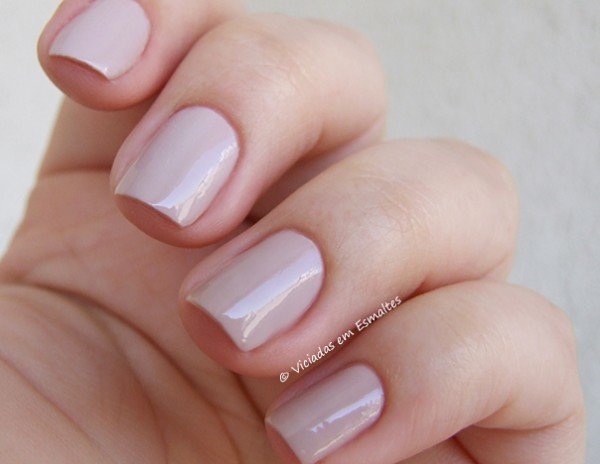 Unhas com Esmalte Beauty Color Princess