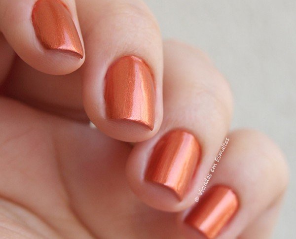 Unhas com Esmalte Beauty Color Segredos da Realeza