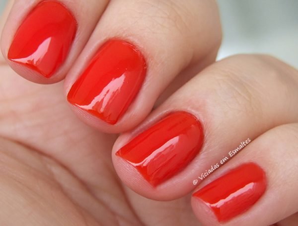 Esmalte Preta Gil Vermelho Esquentando