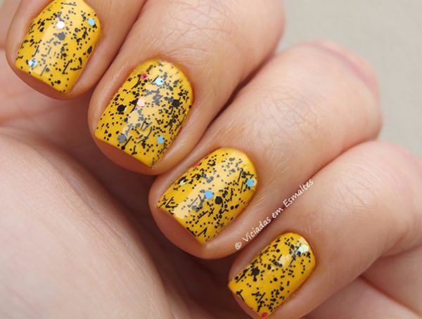 Esmalte-Mini-OPI-Peanuts-To-Be-or-Not-To-Beagle1