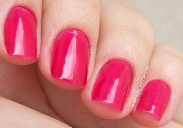 Testando o Esmalte Color Club Gimme a Grape Big Kiss