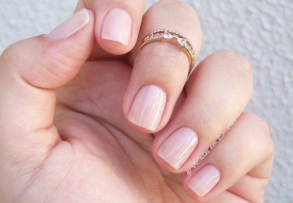 Unhas com Esmalte Importado Bourjois Rose Lounge