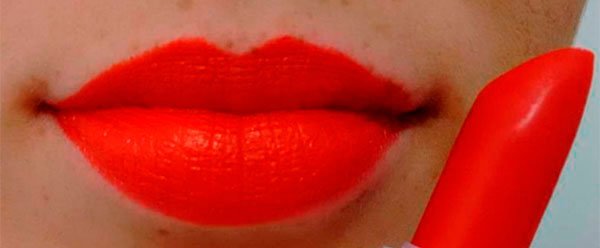 Batom Vermelho Preta Gil Crazy