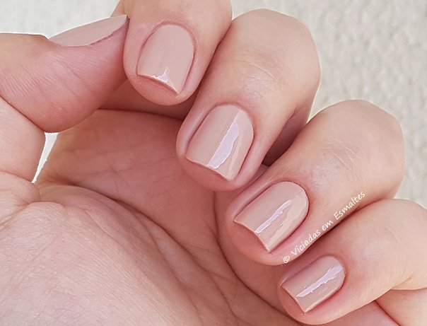 Testando o Esmalte Anitta Poderosa