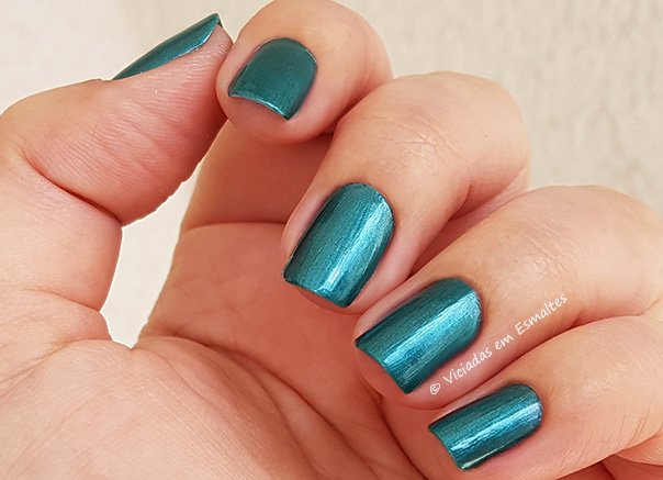 Unha com Esmalte Colorama Gio Antonelli Encontro Delicia