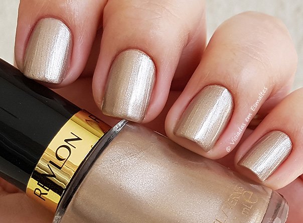 Testando o Esmalte Revlon Creme Brulee