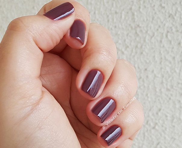 Esmalte de Unha Preta Gil Efeito Gel